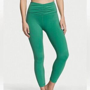 Victoria Secret Love Cloud Ruched Legging